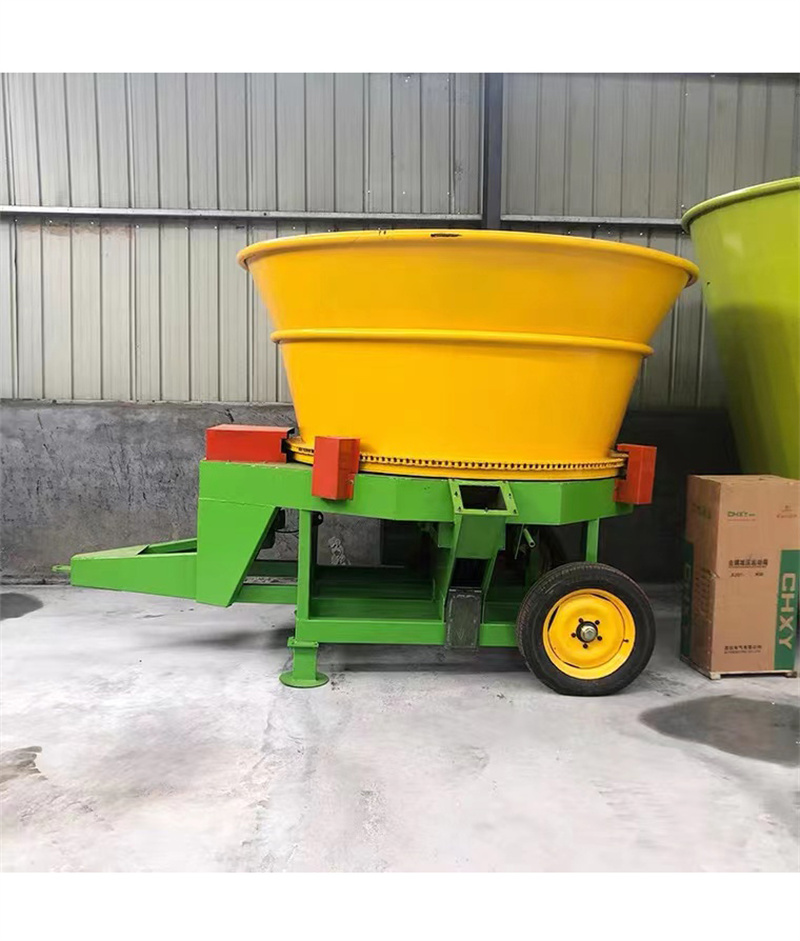 Ծղոտի մշակման ջախջախիչ մեքենա Bale Grinder Gra10